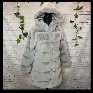 Lanshifei Jackets & Coats | Lanshifei Faux Fur Hoodie Coat Sz Med